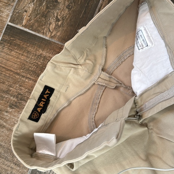 Girls Ariat Jodphurs - size 10 - Picture 5 of 6